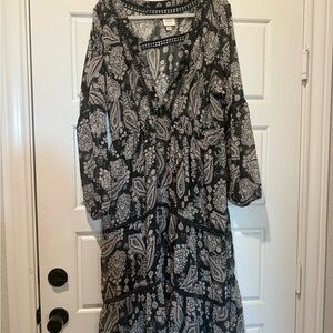 Knox Rose Black and White Long Sleeve Dress